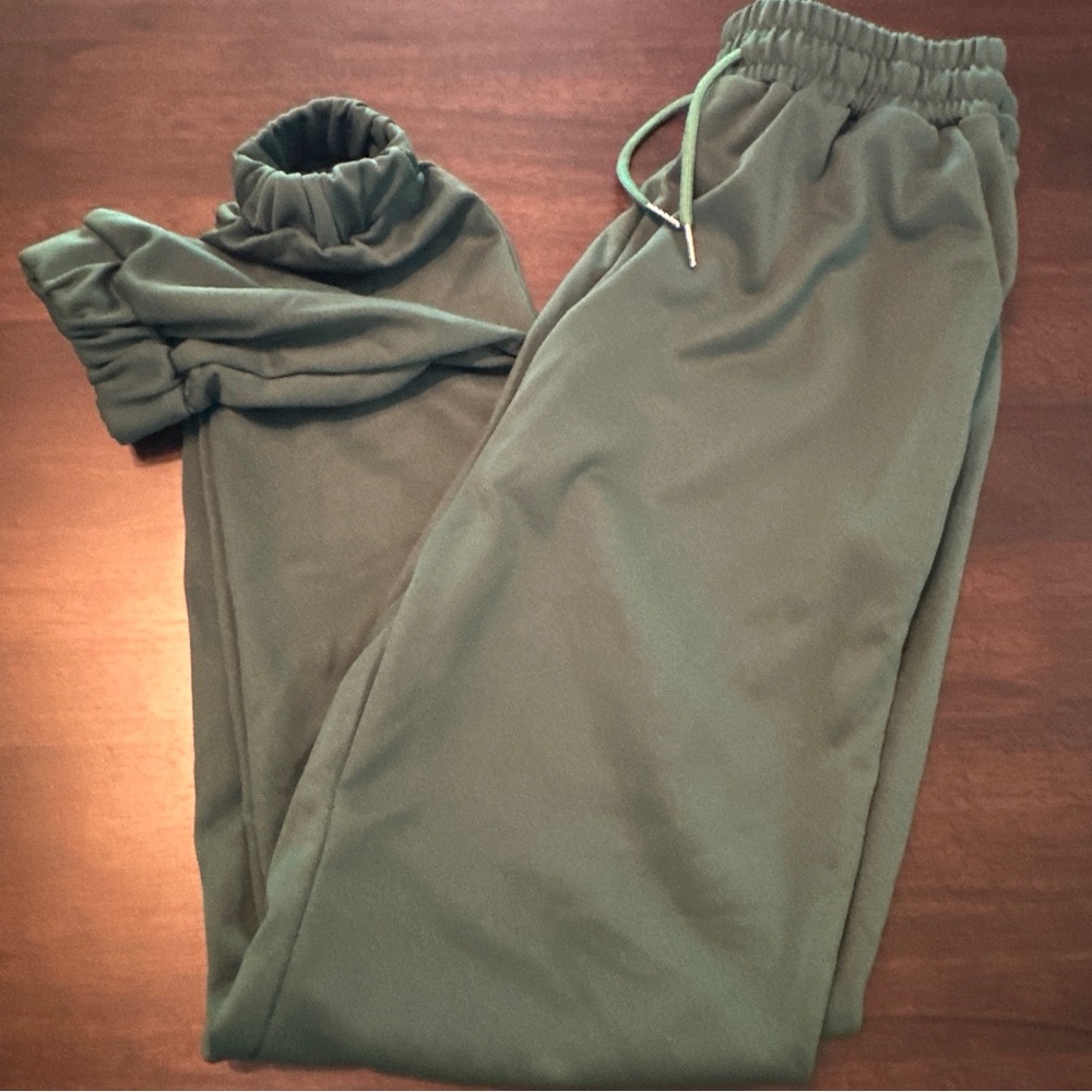 Womens Two Piece Outfits Tracksuit Green Size Small Sweatsuit Cropped Zip Up - Picture 7 of 8